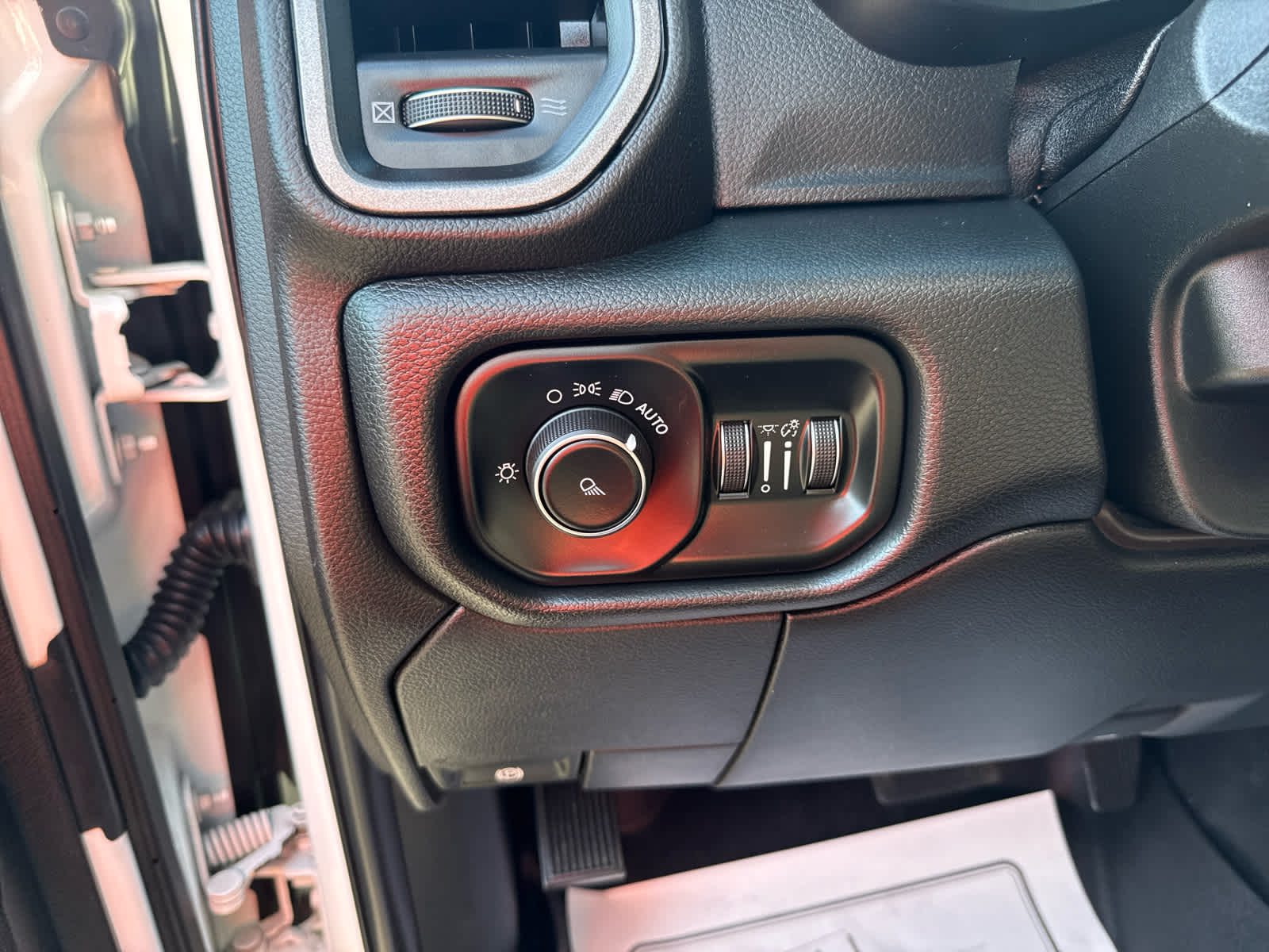 2020 Ram 2500 Tradesman photo 16