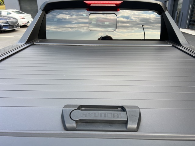 2024 Hyundai Santa Cruz Limited photo 9