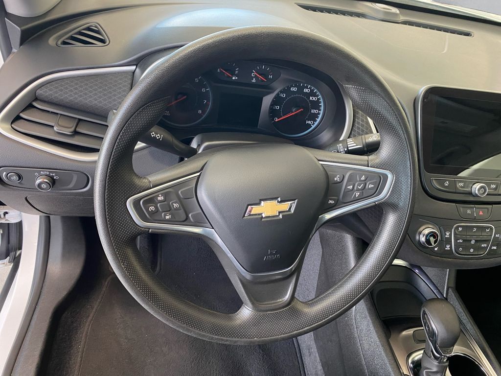 2022 Chevrolet Malibu 1LT photo 9