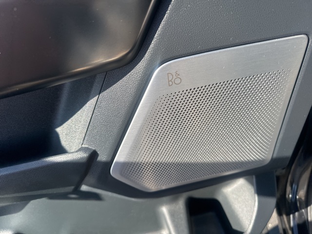 2022 Ford F-150 Platinum photo 12