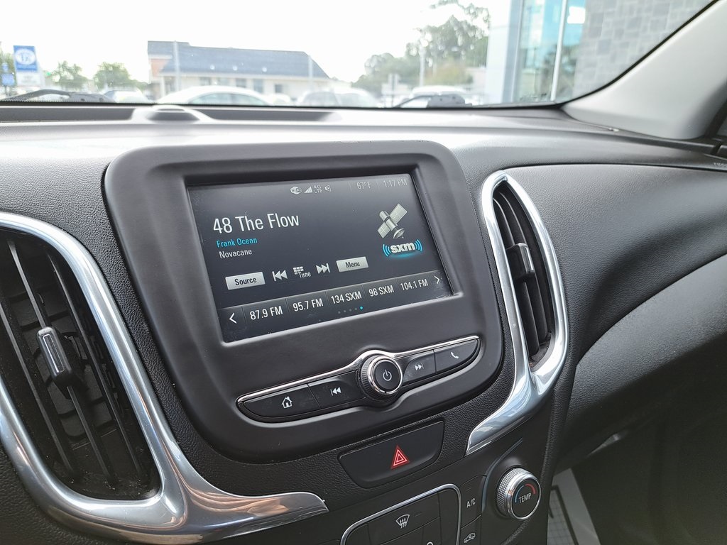 2018 Chevrolet Equinox LT photo 12