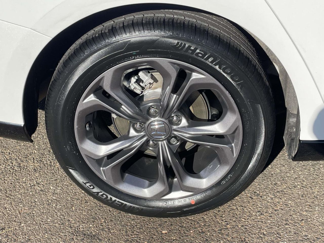 2023 Toyota RAV4 Hybrid photo 6