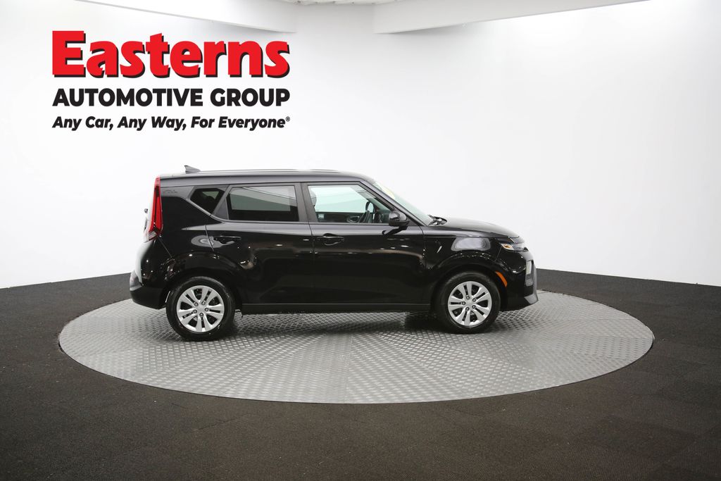 2021 Kia Soul LX photo 35