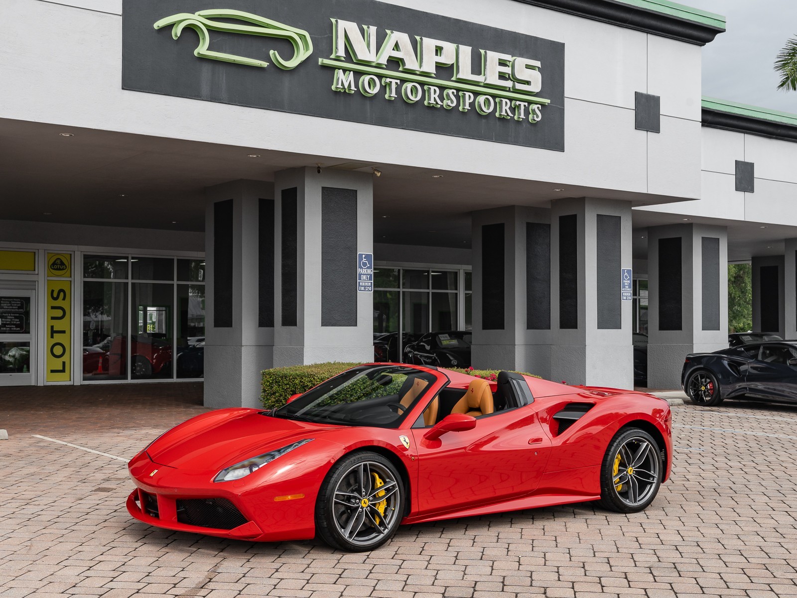 2019 Ferrari 488 Spider photo 31