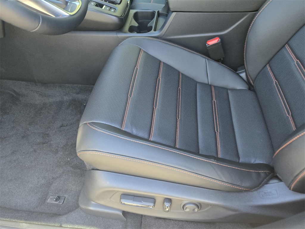 2026 Honda CR-V Hybrid Sport-L photo 11