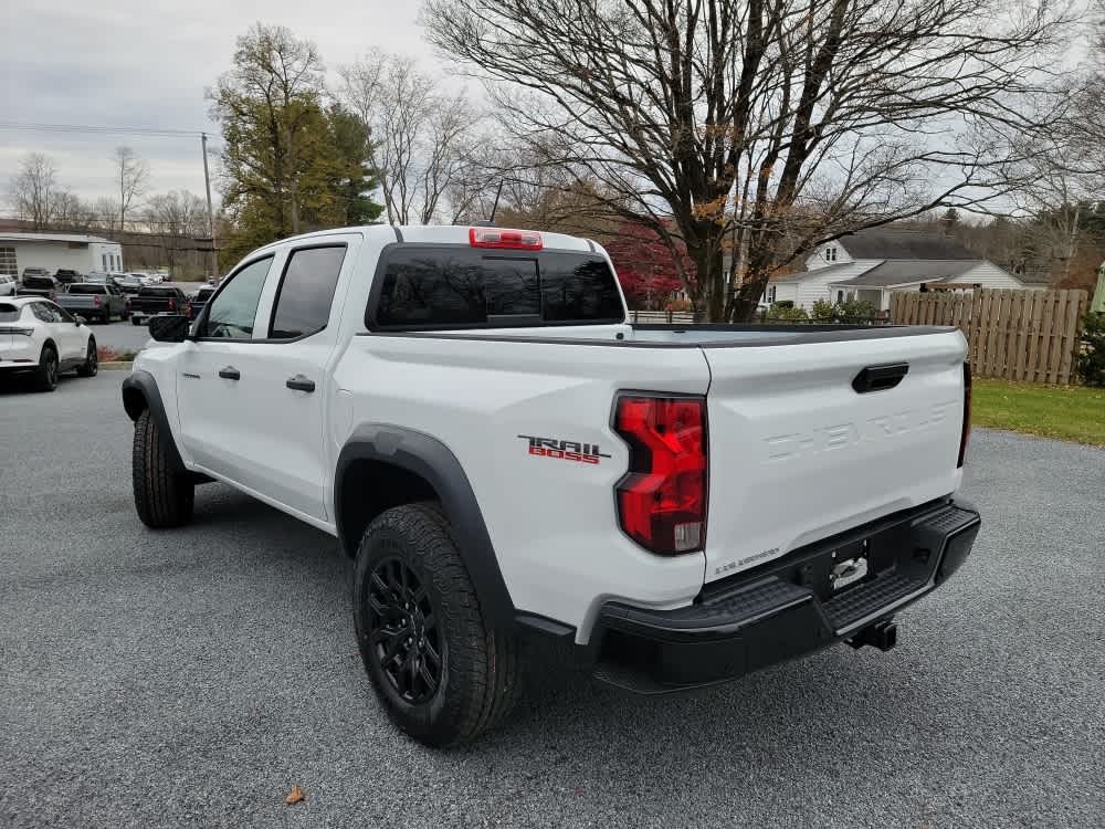 2026 Chevrolet Colorado Trail Boss photo 2
