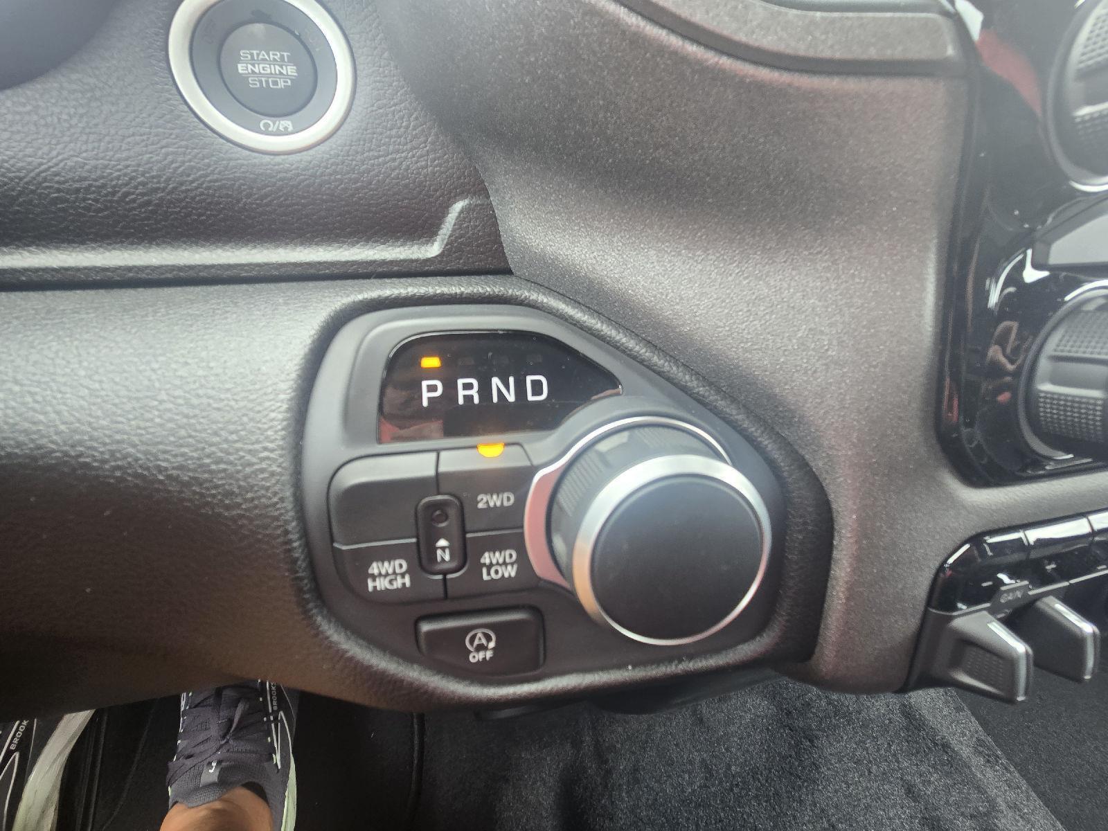 2025 Ram 1500 Tradesman photo 15