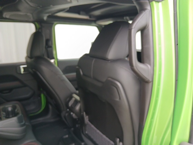 2025 Jeep Wrangler Rubicon X photo 23