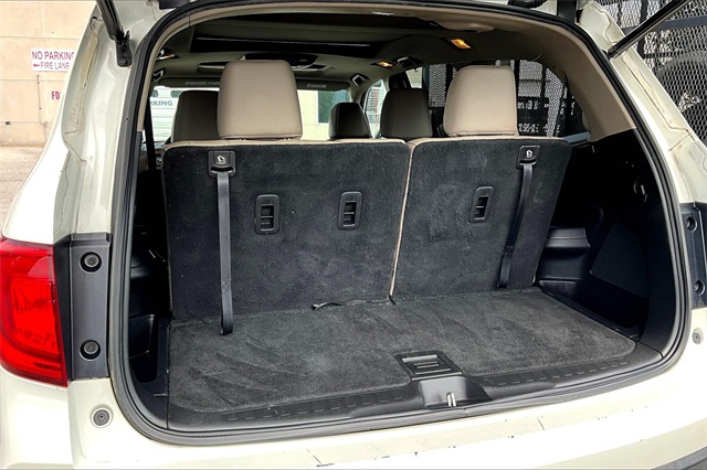 2016 Honda Pilot Elite photo 31