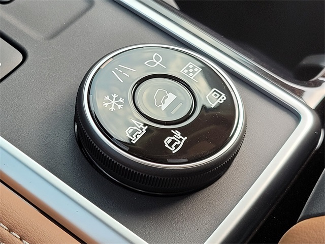 2025 Nissan Pathfinder Platinum photo 25