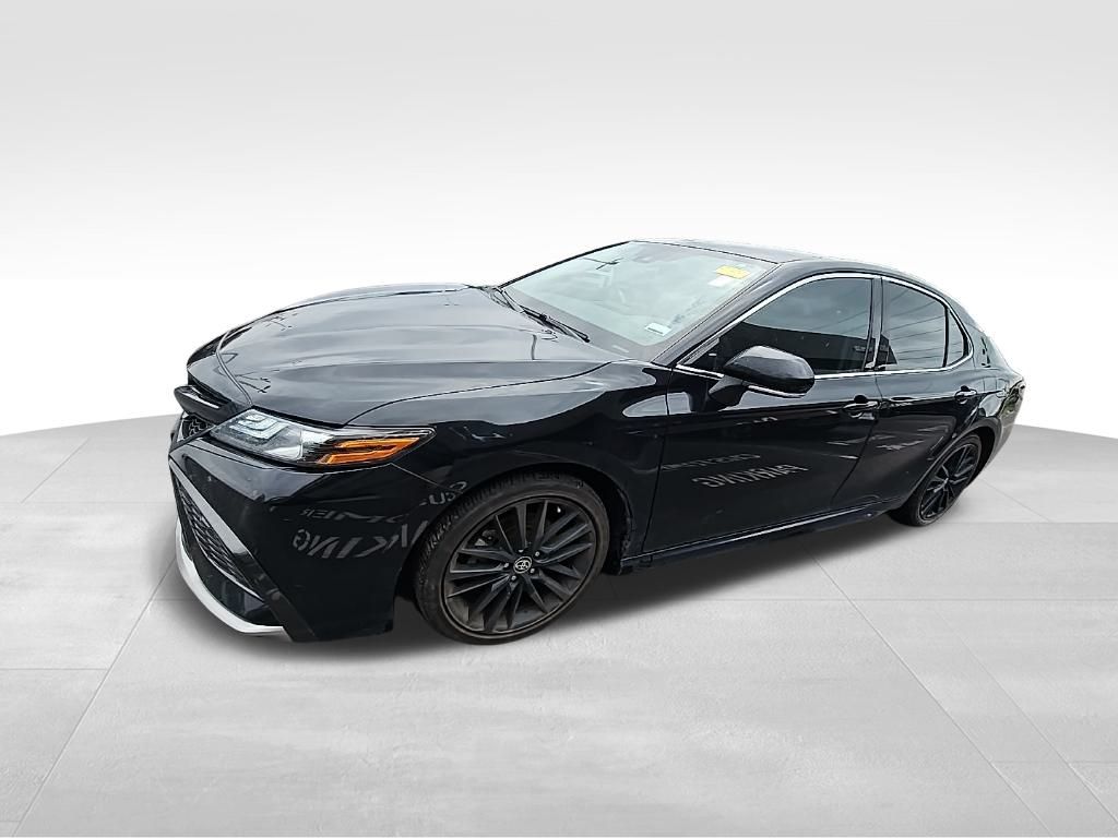 2022 Toyota Camry XSE photo 2