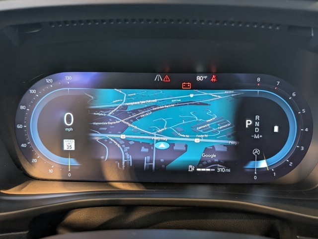 2023 Volvo XC40 Plus photo 18