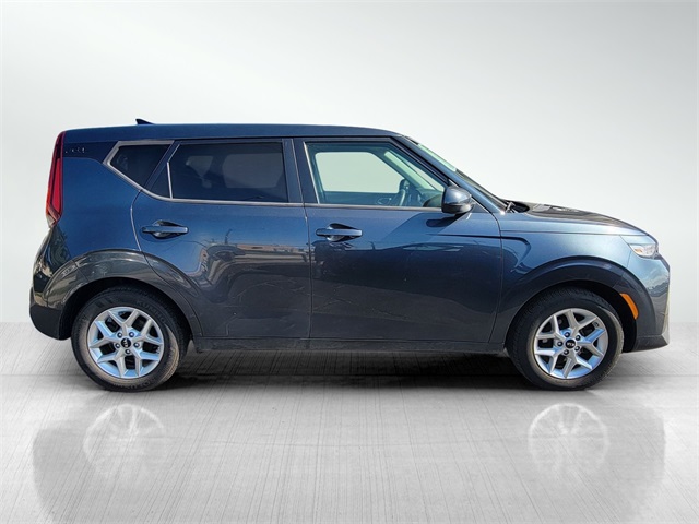 2020 Kia Soul S photo 3