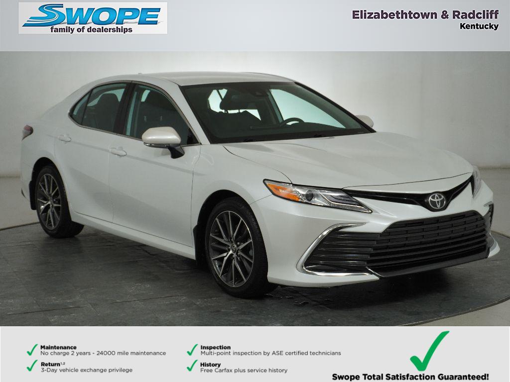 2021 Toyota Camry XLE's photo