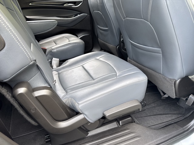2019 Buick Enclave Essence photo 11