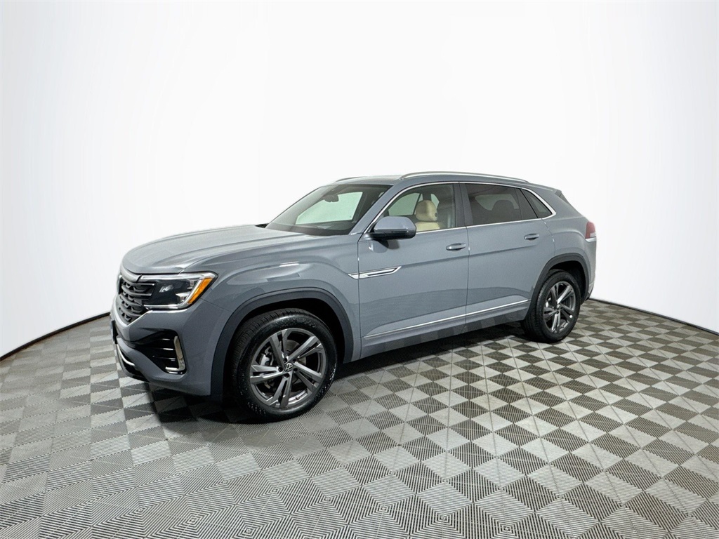 2024 Volkswagen Atlas Cross Sport SEL R-Line photo 2