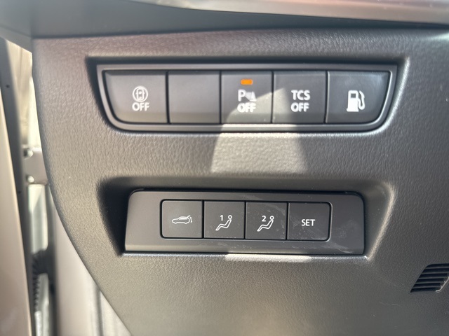 2024 Mazda CX-90 Premium photo 25