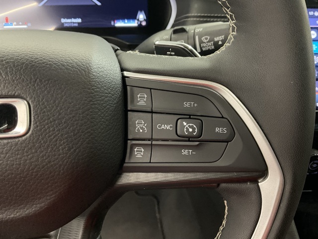 2024 Jeep Grand Cherokee Altitude photo 12