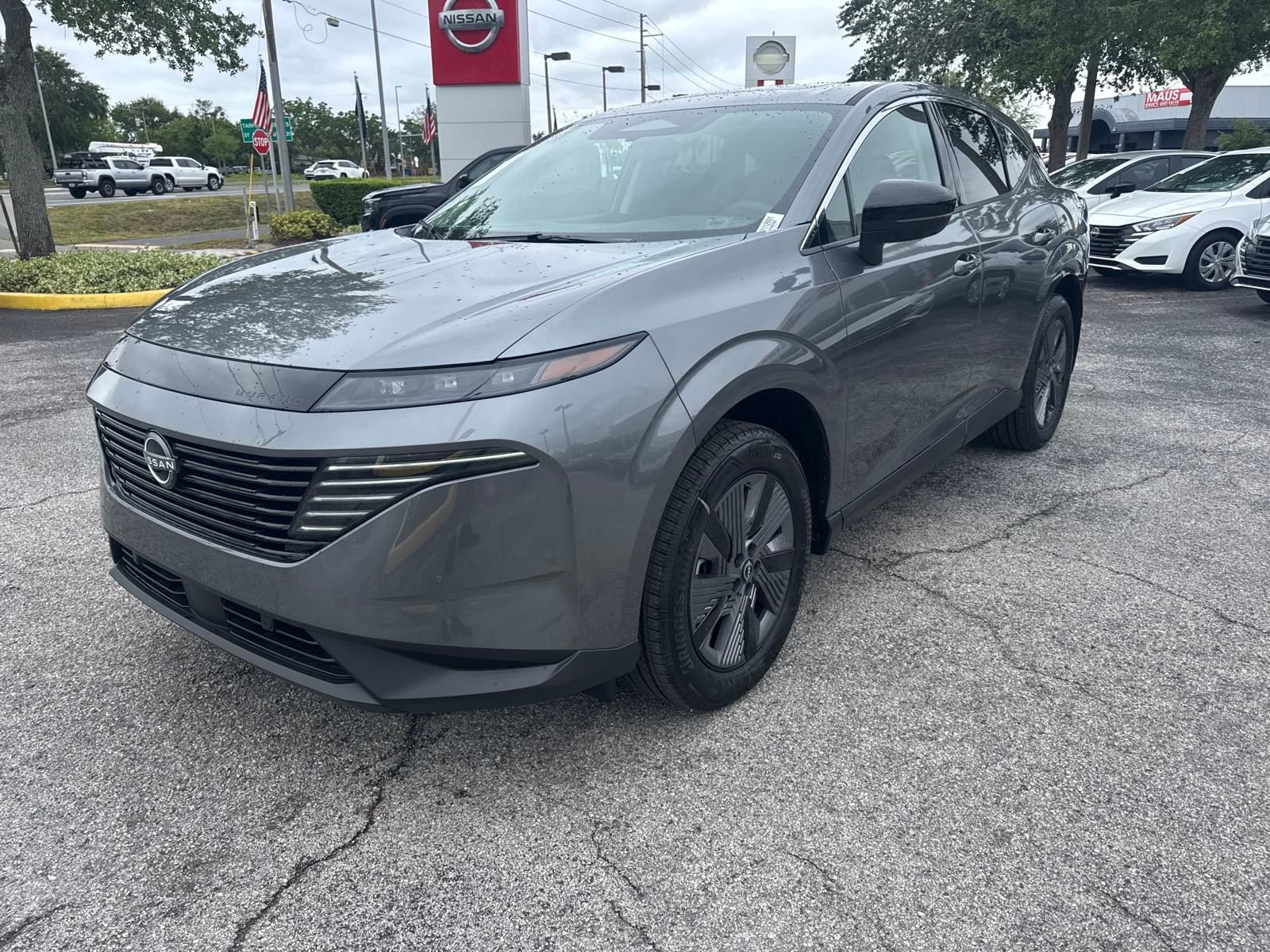 2025 Nissan Murano SL photo 2