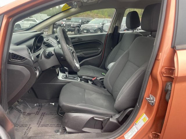 2017 Ford Fiesta SE photo 2