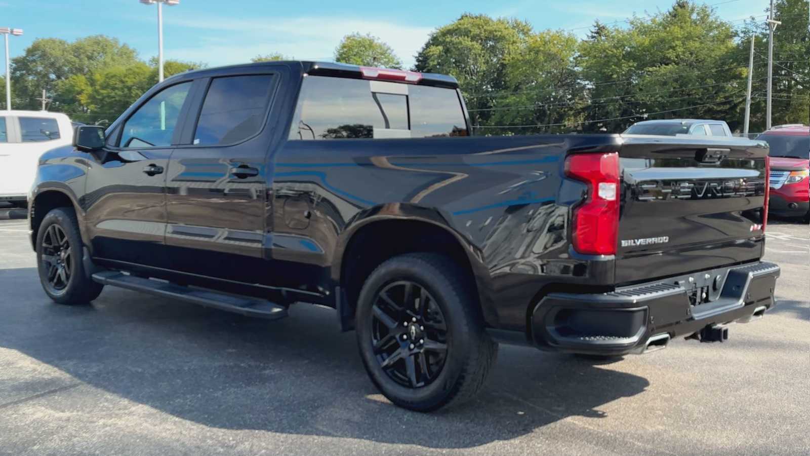 2022 Chevrolet Silverado 1500 RST photo 3