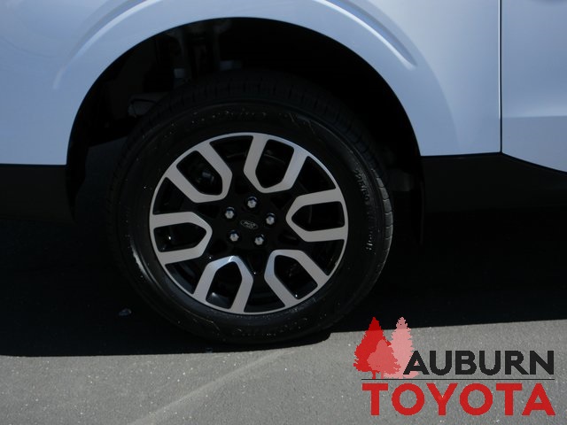 2022 Ford Maverick Lariat photo 3