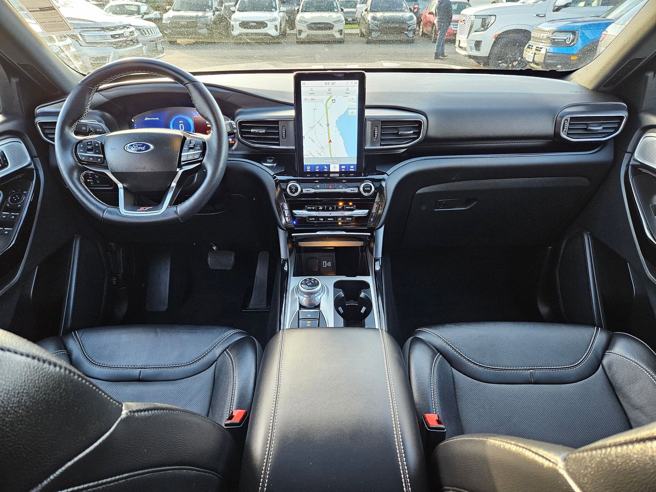 2023 Ford Explorer ST photo 27