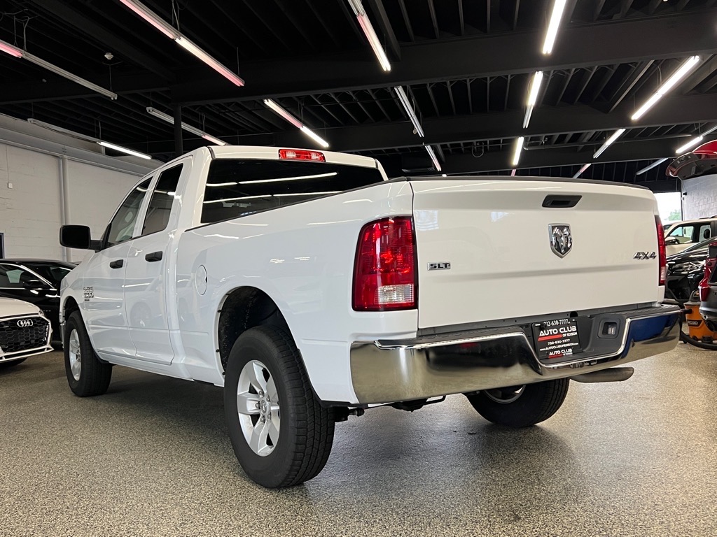 2023 Ram 1500 Classic SLT photo 4