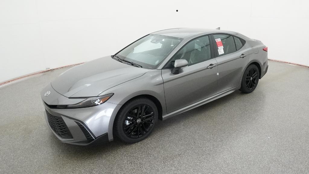 2026 Toyota Camry SE's photo