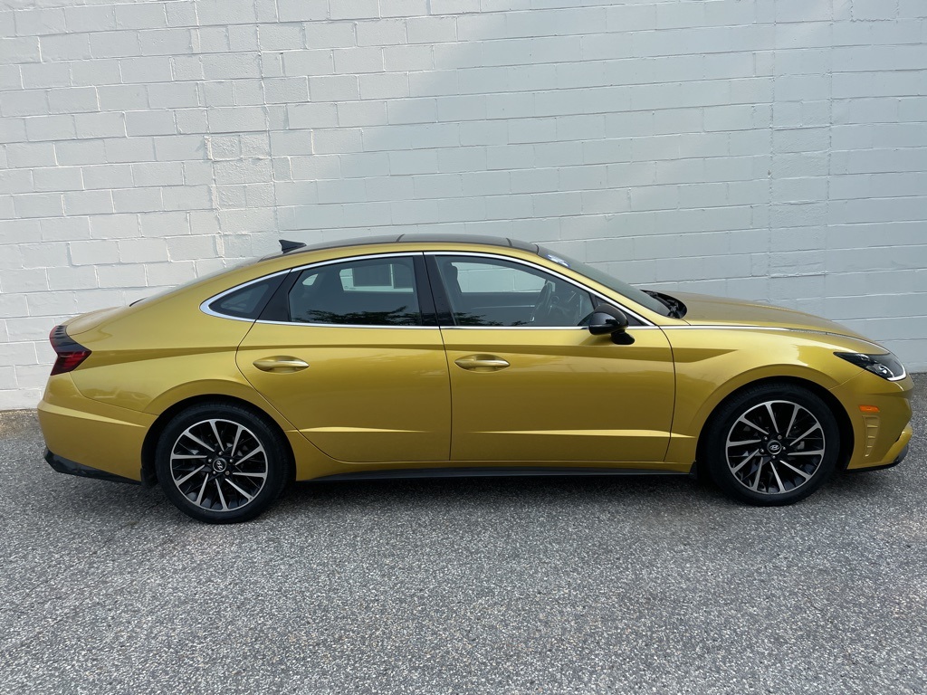 2020 Hyundai Sonata SEL Plus photo 3