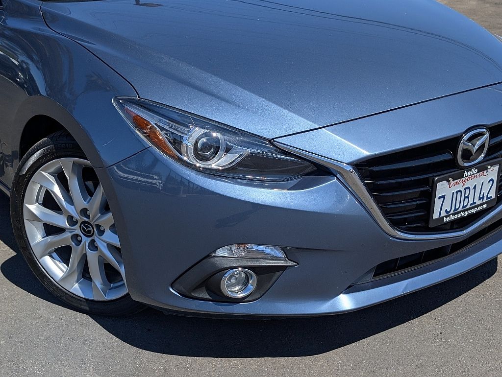 2015 Mazda Mazda3 s Grand Touring photo 2