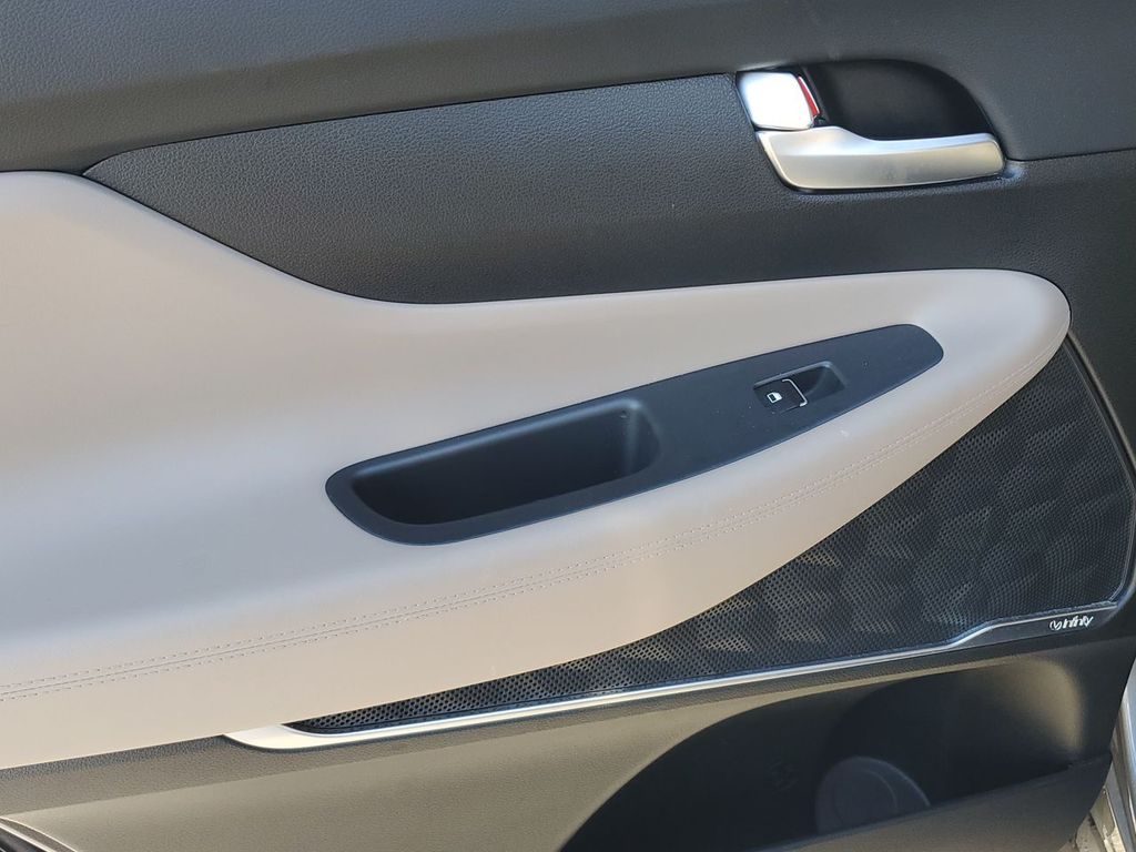 2019 Hyundai Santa Fe SEL Plus photo 32