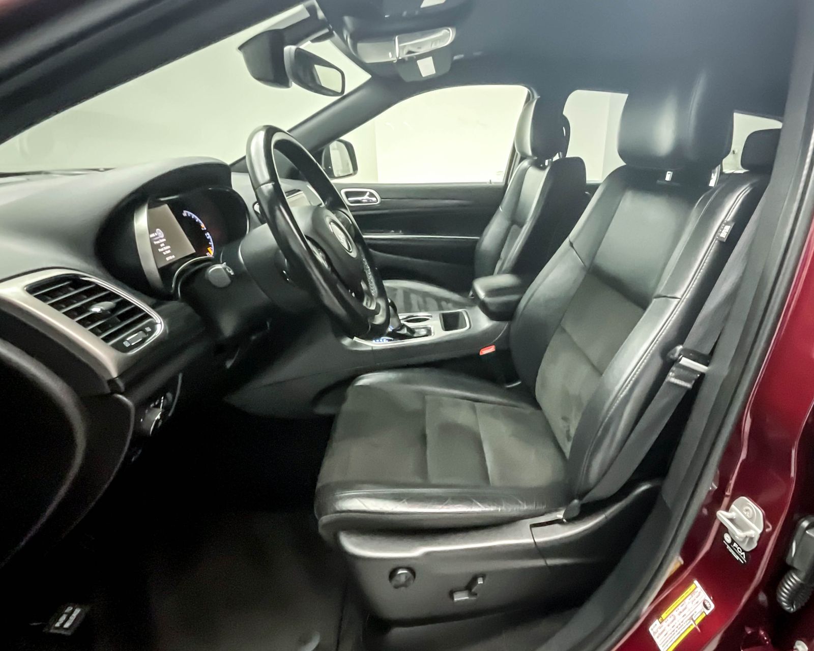 2022 Jeep Cherokee Laredo X photo 9