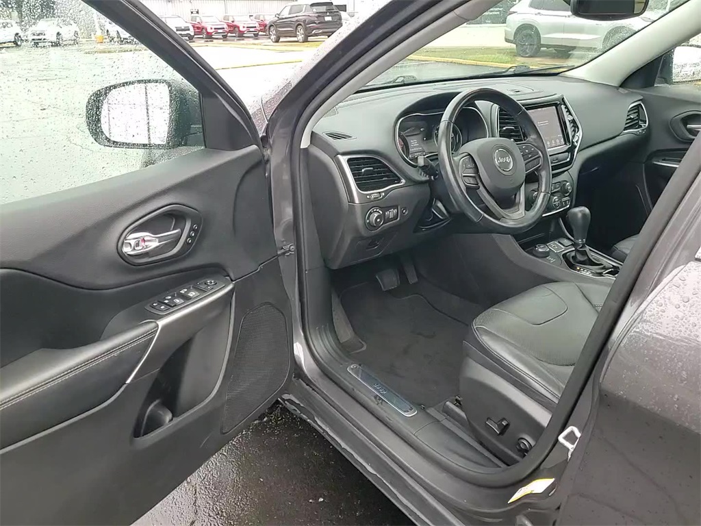 2020 Jeep Cherokee Limited photo 22