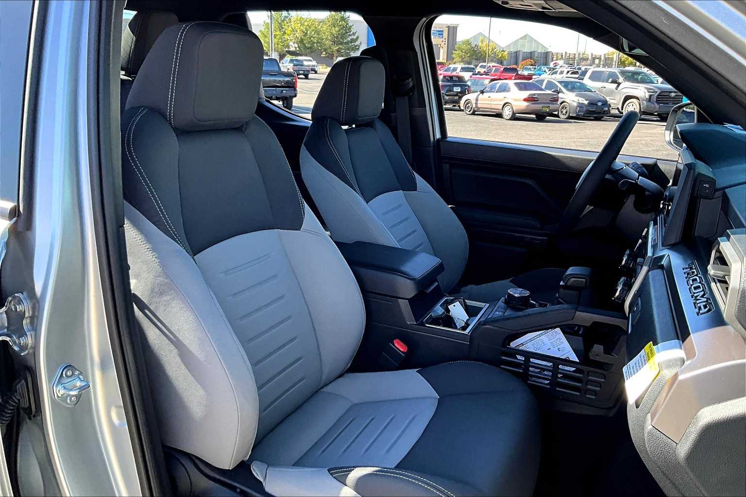 2025 Toyota Tacoma TRD 4x4 Double Cab photo 7