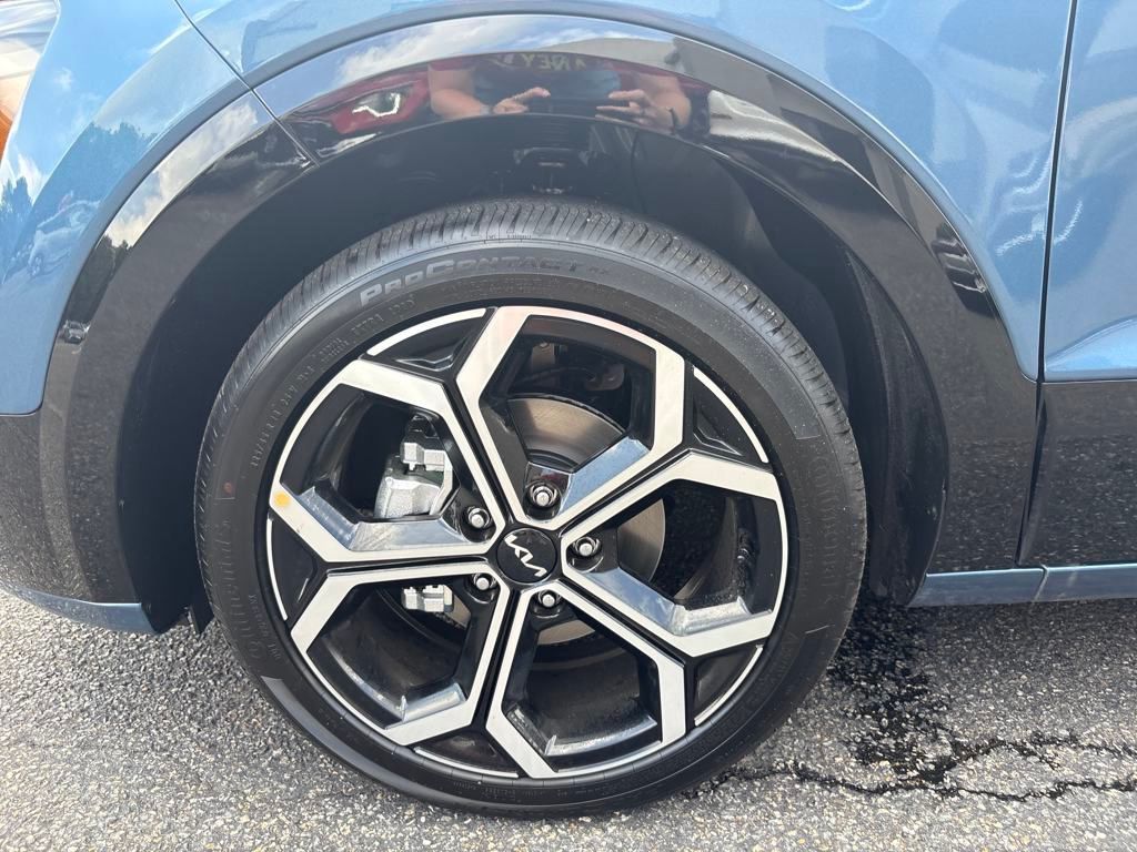 2025 Kia Niro EX Touring photo 11