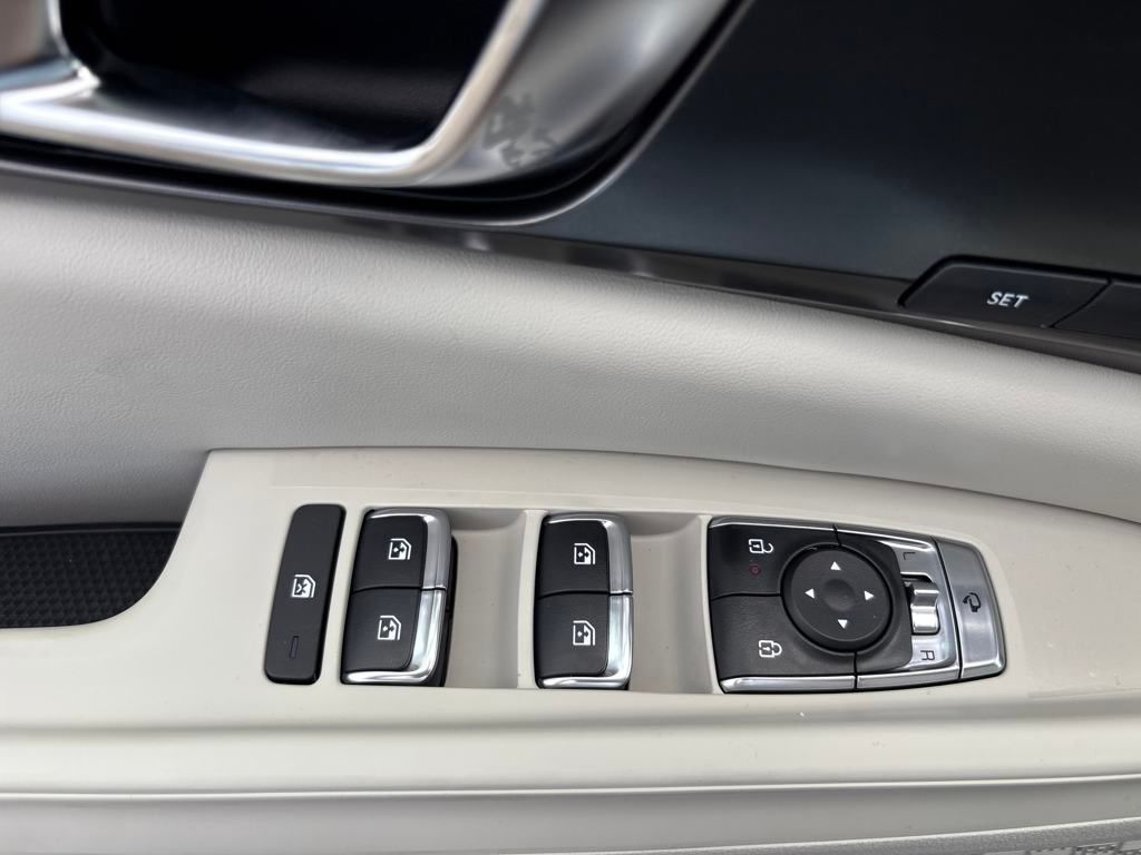 2026 Kia Carnival SX photo 14
