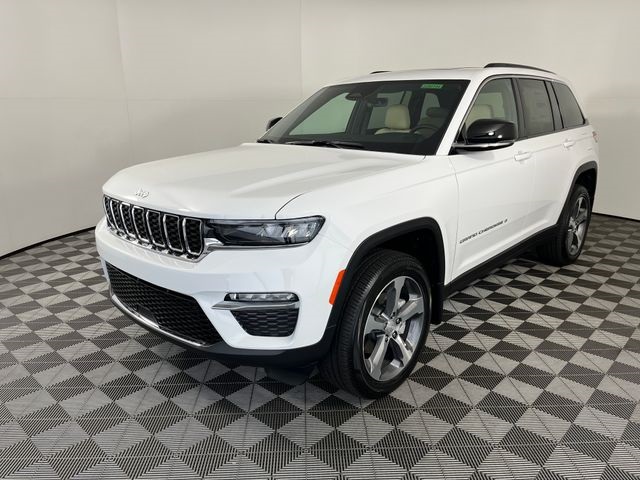 2025 Jeep Grand Cherokee Limited photo 2