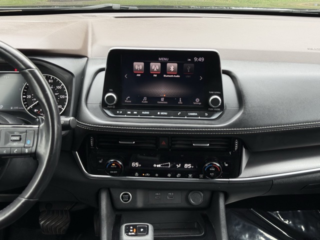 2023 Nissan Rogue SV photo 6