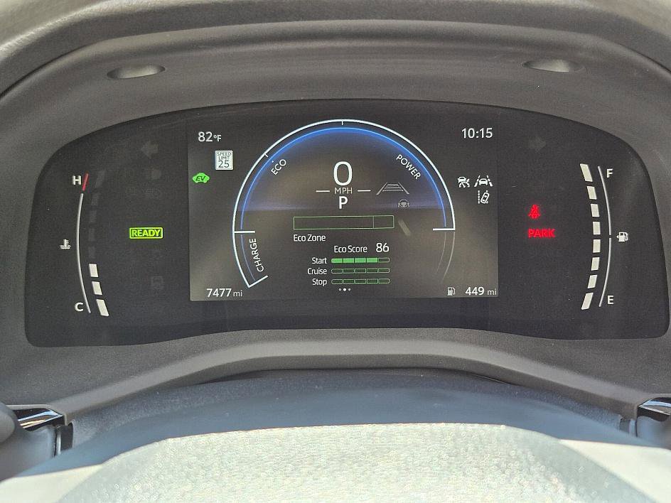 2025 Toyota Camry LE photo 28