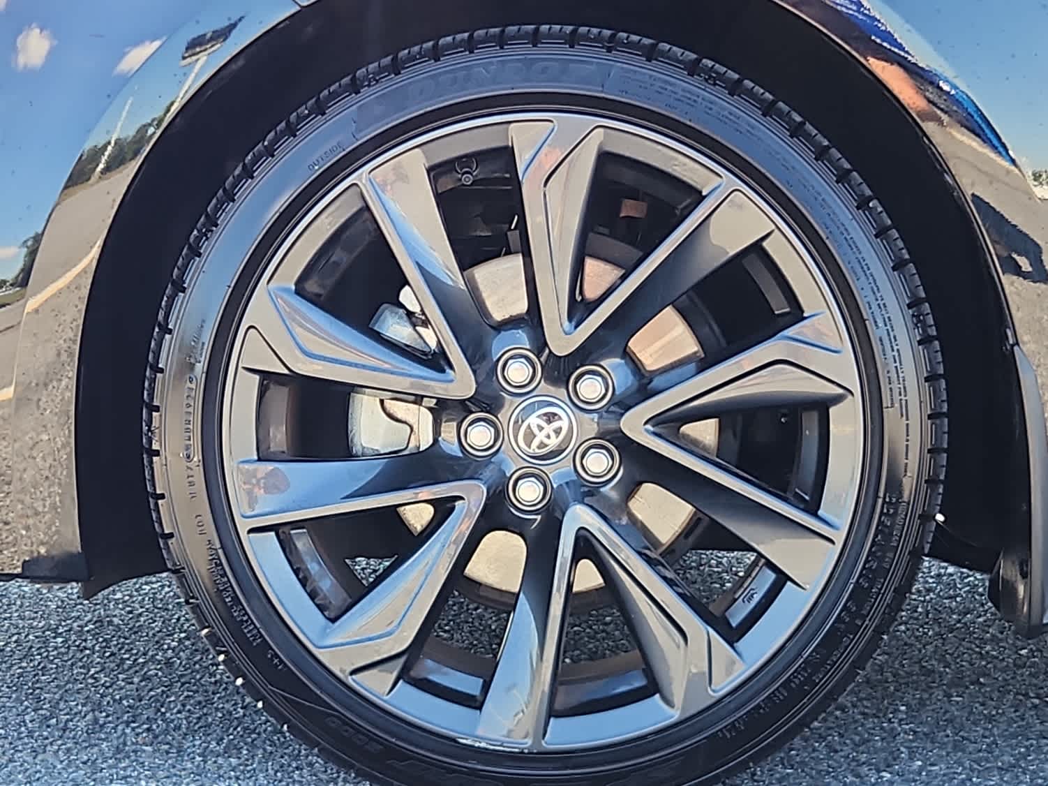 2025 Toyota Corolla XSE photo 4