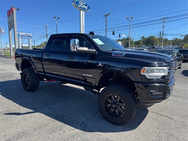 2022 Ram 3500 Laramie photo 3