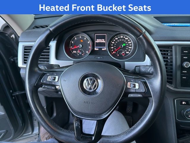 2018 Volkswagen Atlas V6 SE photo 2