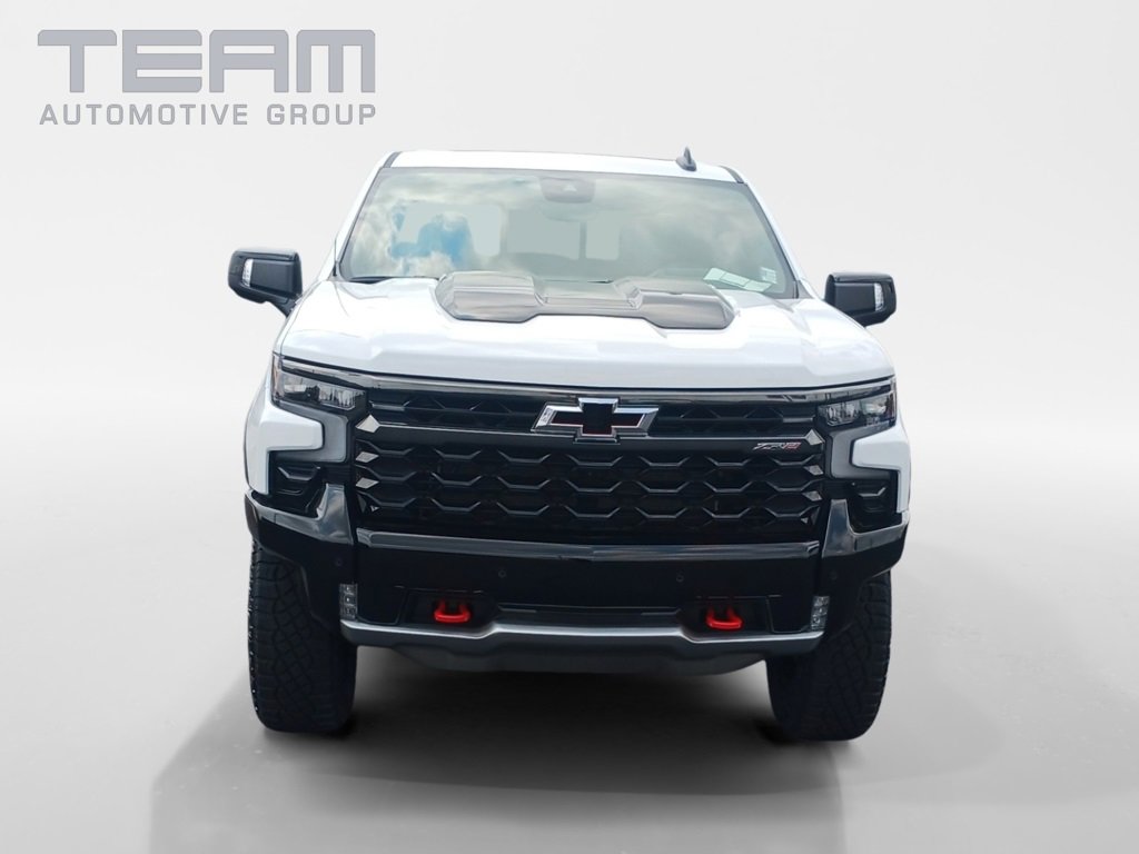 2025 Chevrolet Silverado 1500 ZR2 photo 2