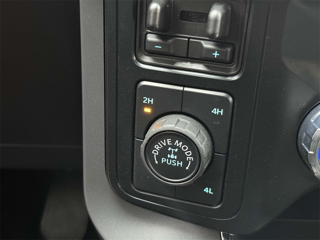 2025 Ford F-150 XLT photo 28