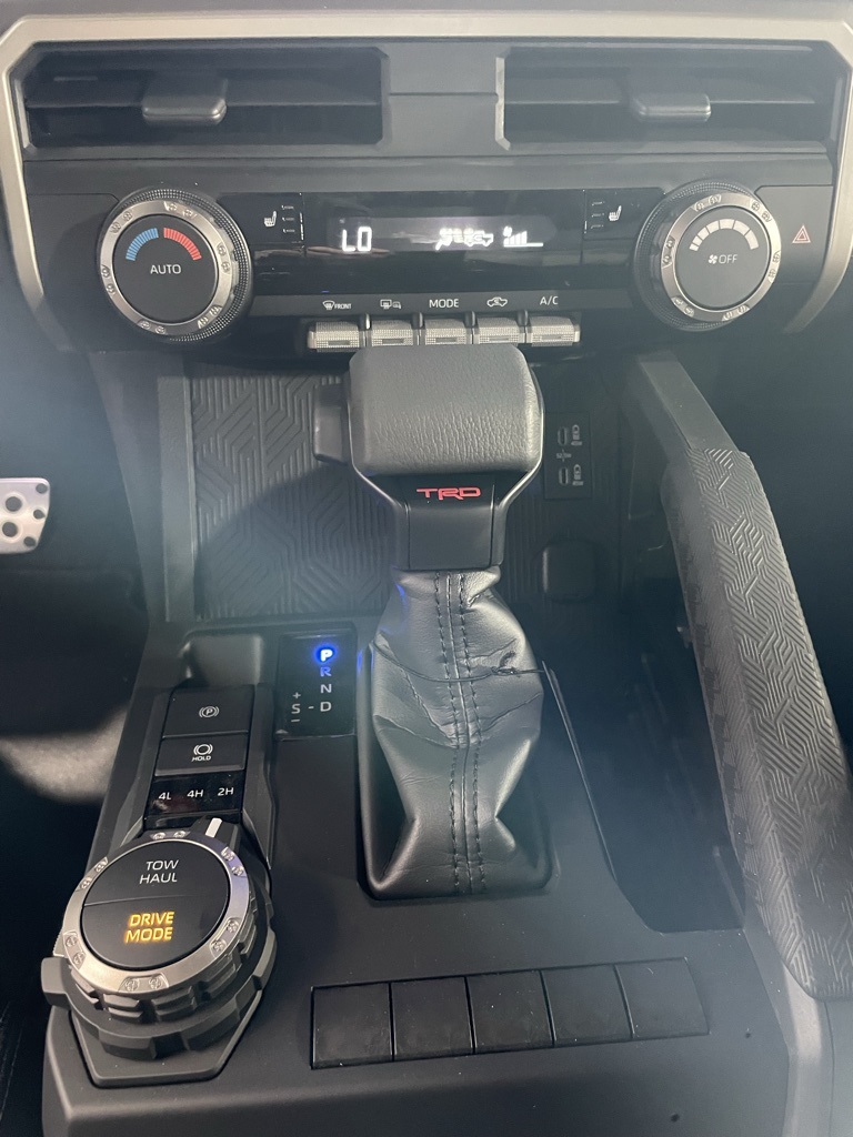 2025 Toyota Tacoma photo 29
