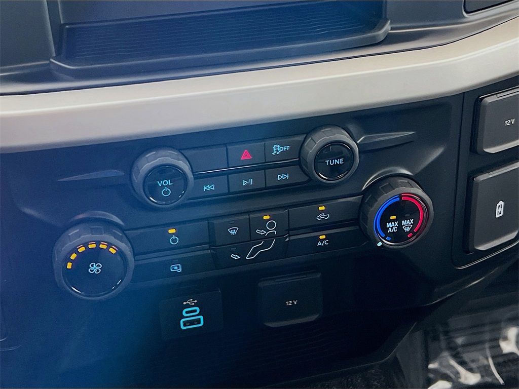 2026 Ford F-350 photo 8