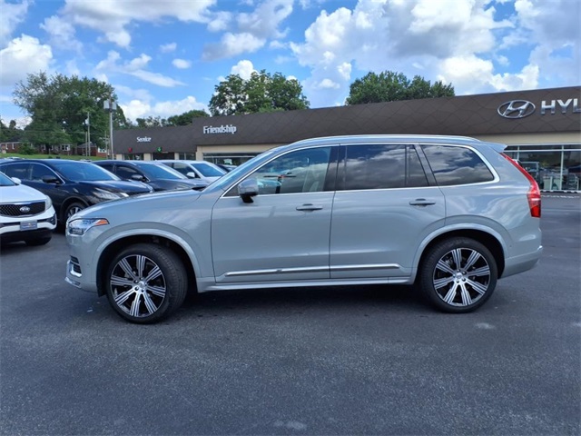 2024 Volvo XC90 Plus photo 2