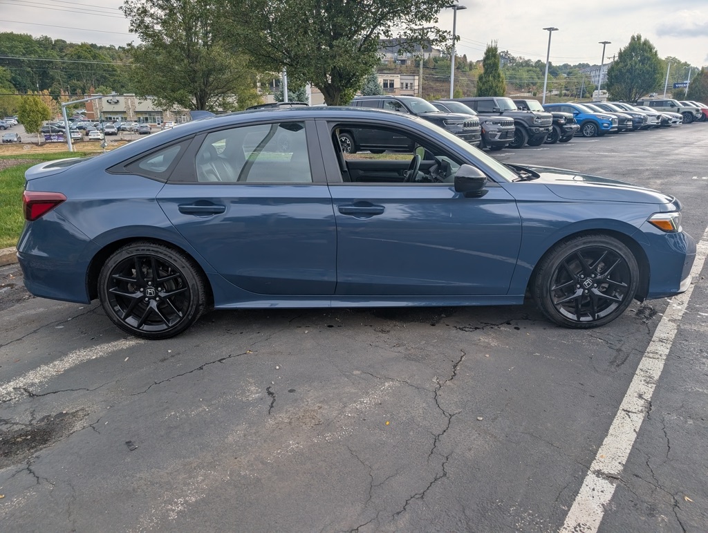 2025 Honda Civic Sport photo 5