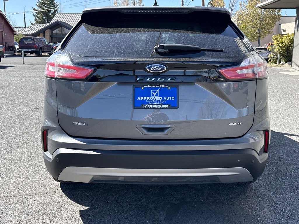 2023 Ford Edge SEL photo 5